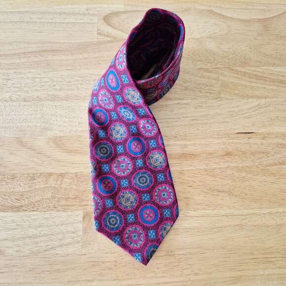 Vintage Yves Saint Laurent Made in USA Silk Crepe Medallion Geometric Neck-Tie - Picture 1 of 4